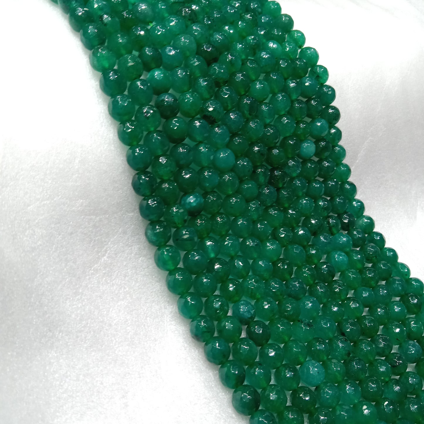 Green texture agate beads (8mm)