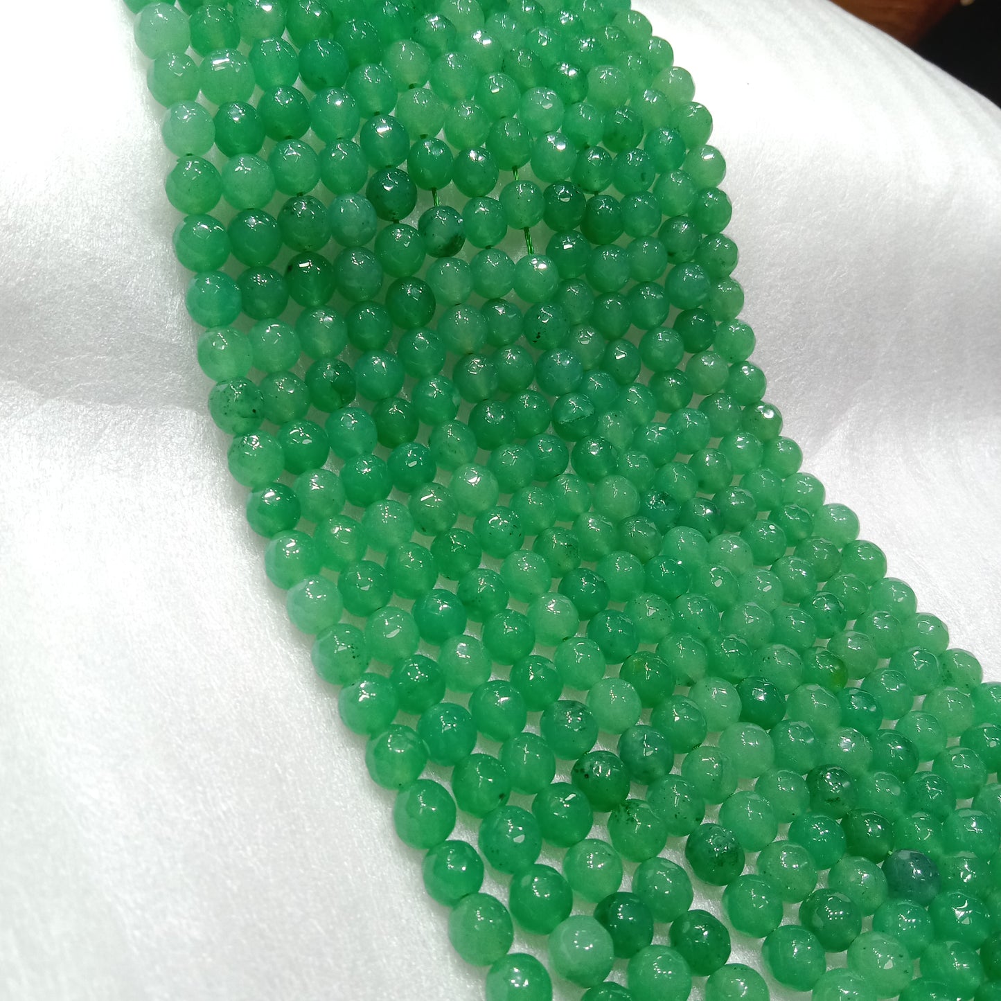 Green texture agate beads (8mm)