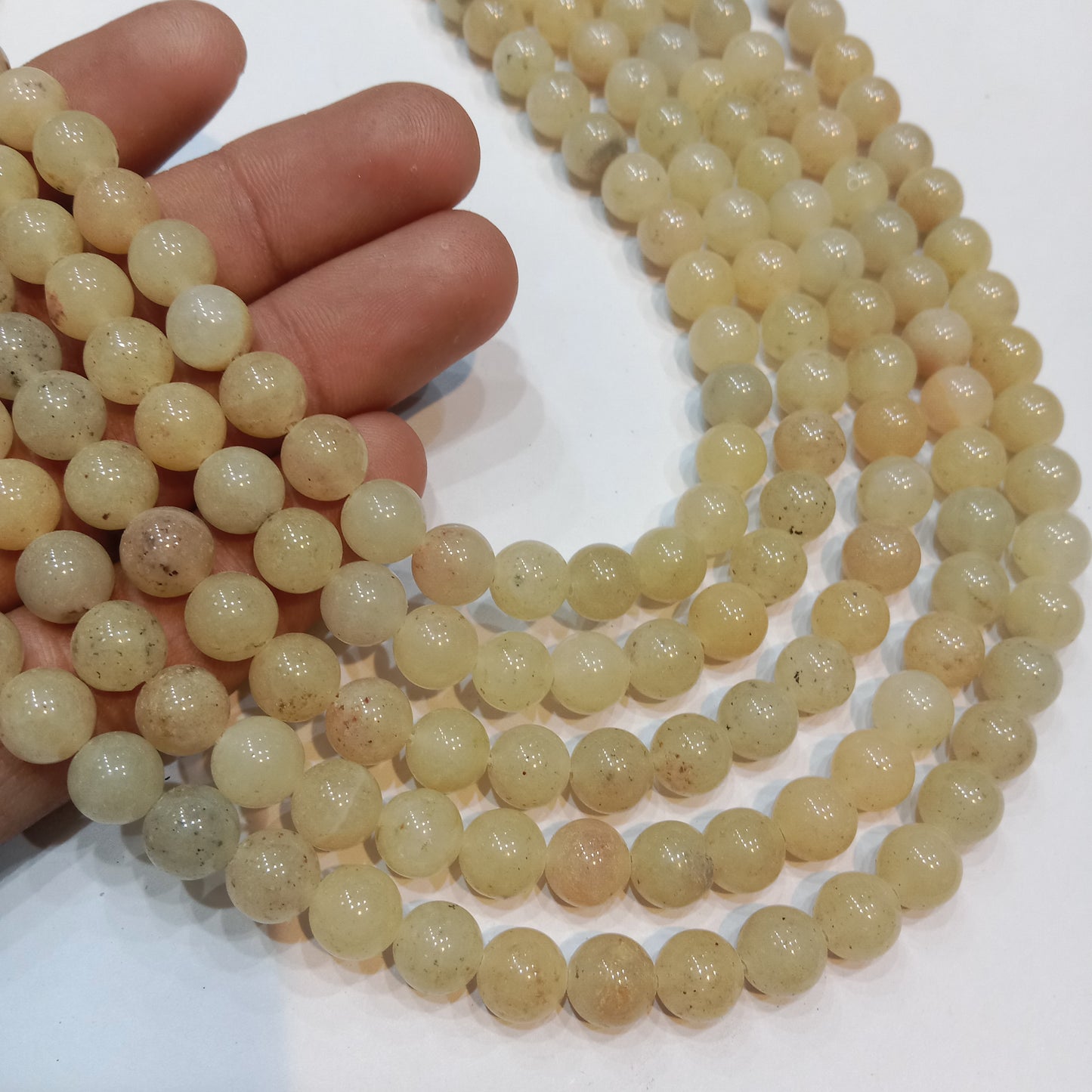 Butter yellow colour agate Beads (8mm) 1 string – by Suncity Beads.