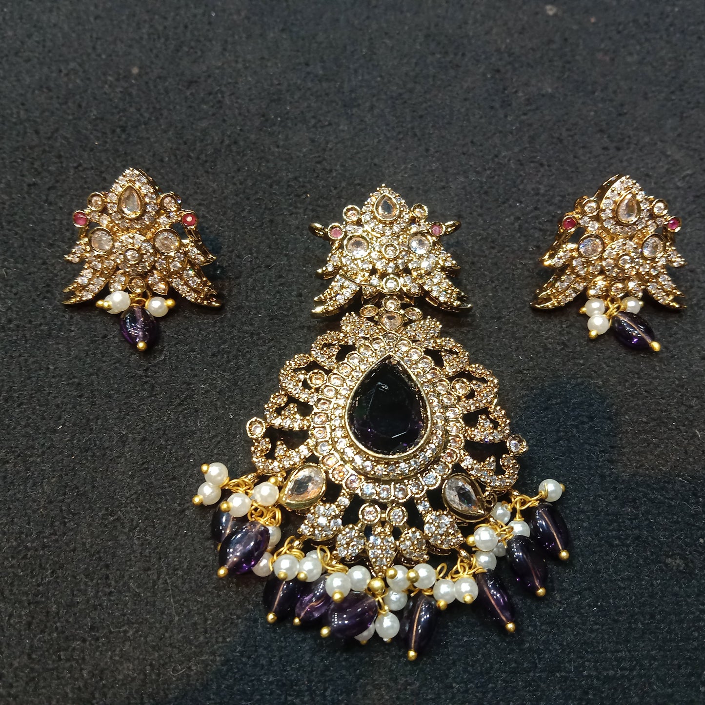 Victorian quality pendant set with earring purple colour
