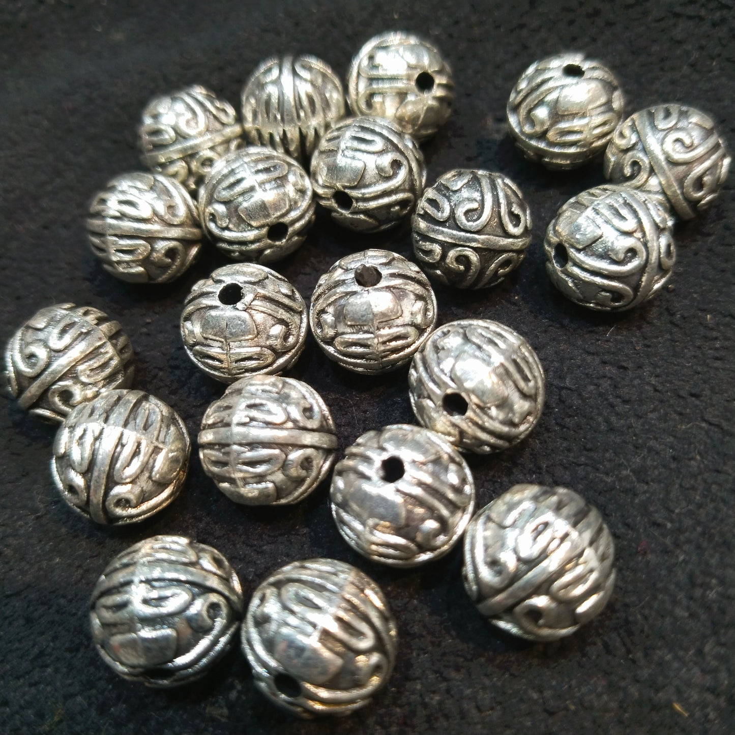 Metal oxidized silver round shape beads 1 pkt 50 pcs