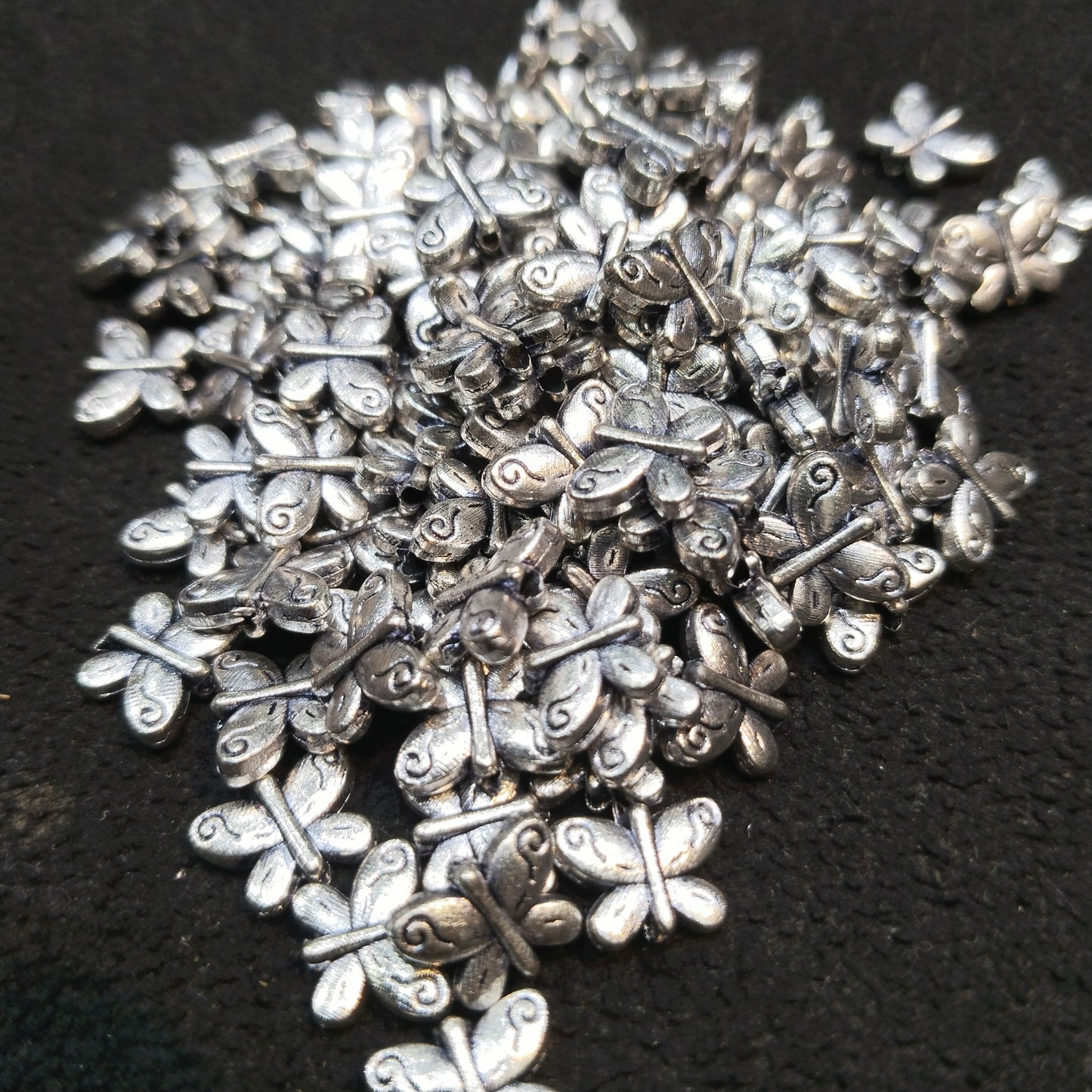 Silver oxidized metal butterfly 1 pkt 100 pcs