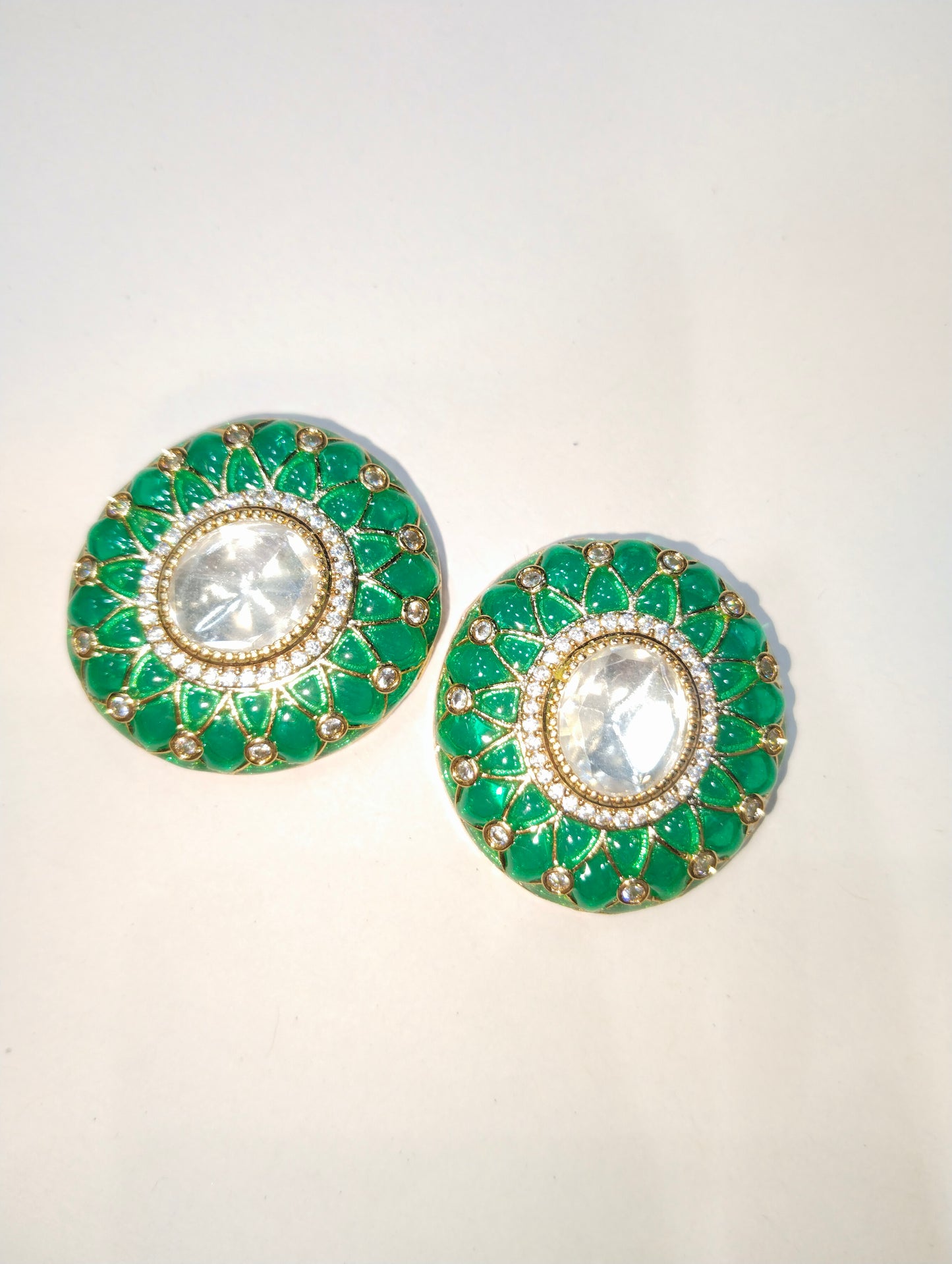 High Quality Kundan pendants 1.25 inches round shape 1 pkt 1 pcs