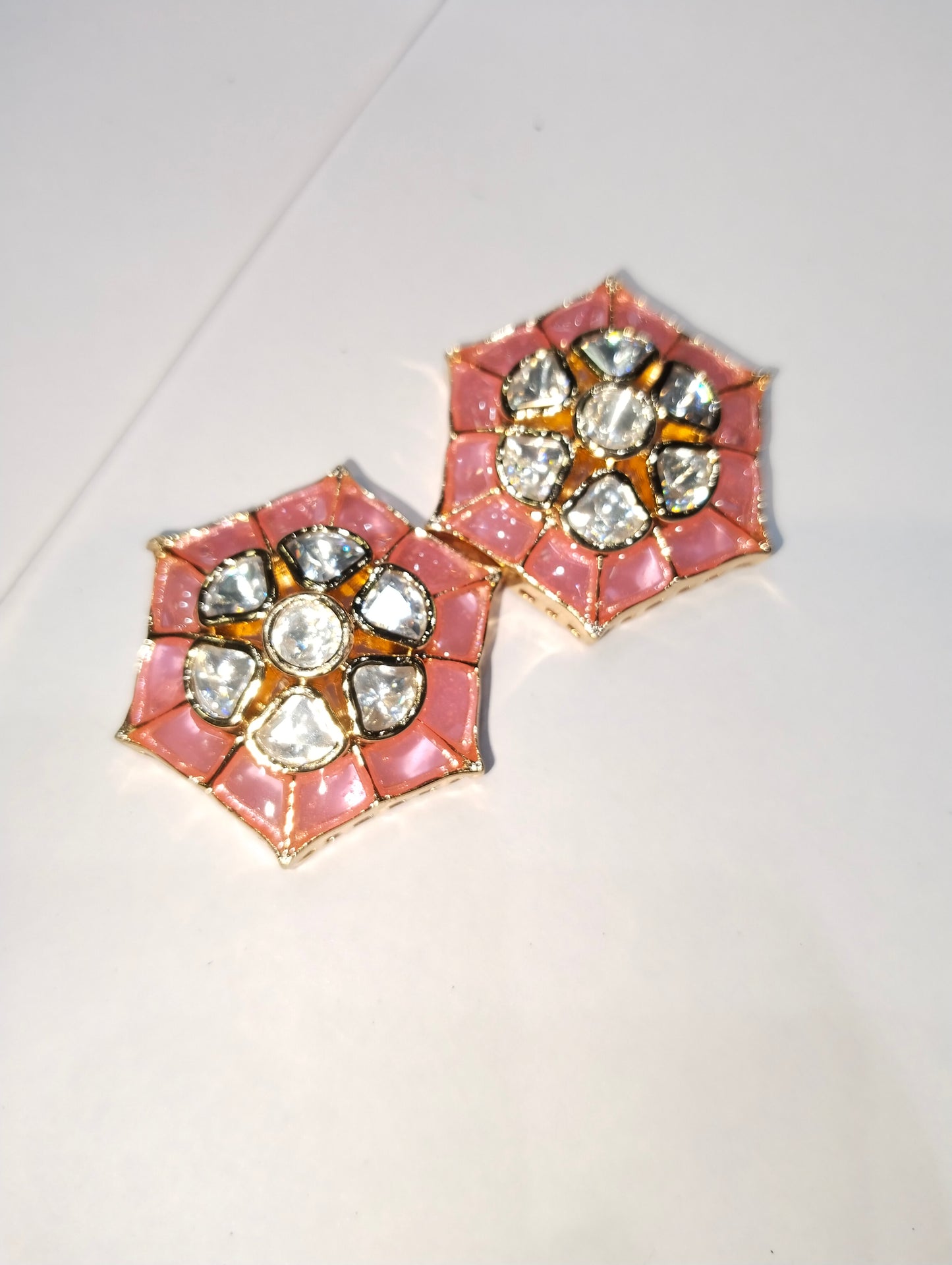 High Quality Kundan pendants 1.25 inches hexagon shape 1 pkt 1 pcs