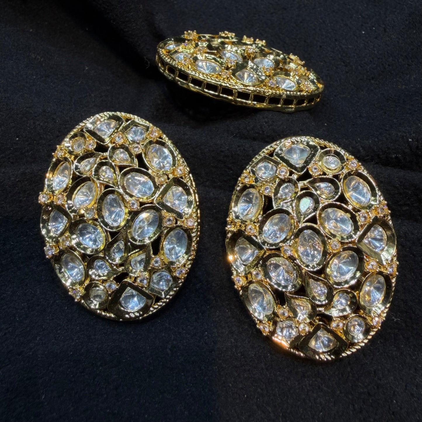 High quality meenakari kundans 2.25 inches 1 pkt 1 pc