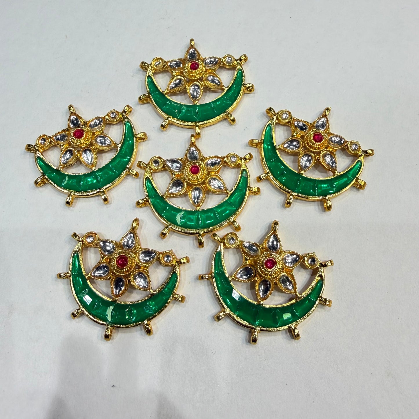 Buy now Royal green and white Chandrakor kundan  connector 10 pcs big size 1.5 inches