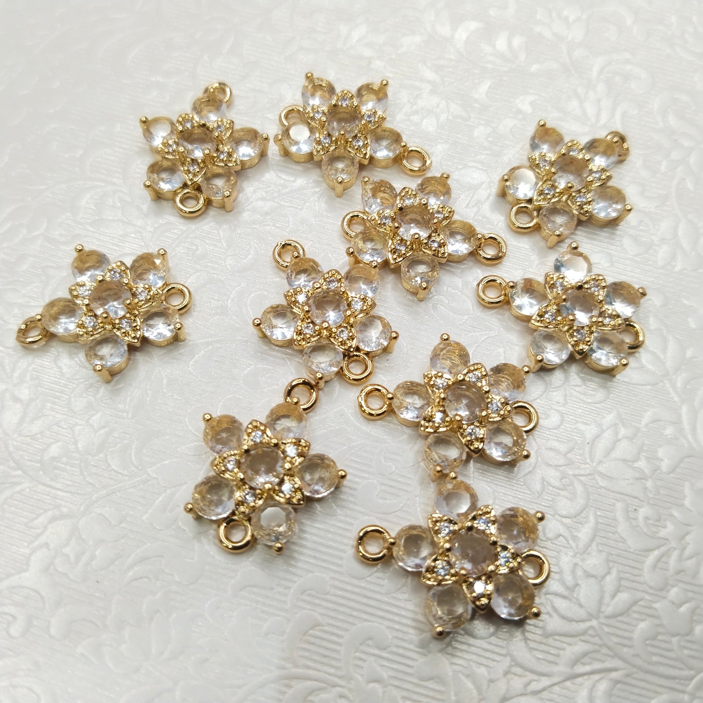 AD stones connectors for nath making 10 pieces