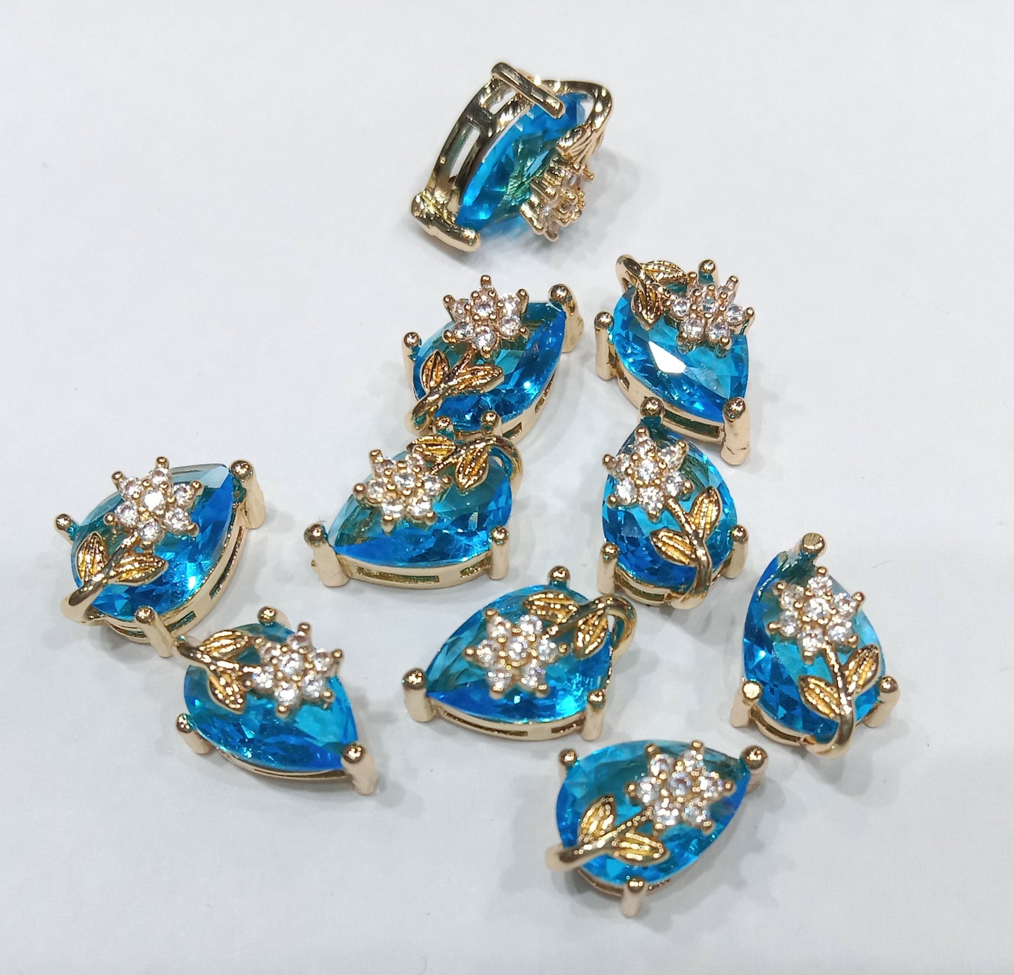 AD stones connectors for nath making 10 pieces