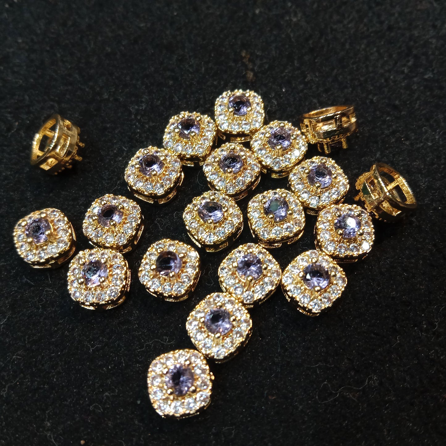 AD stones connectors for nath making 10 pieces