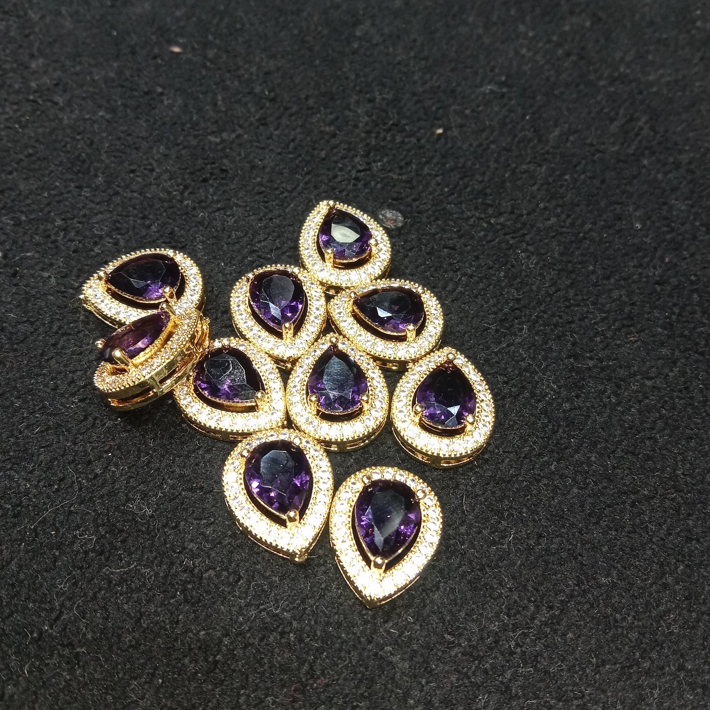 AD stones connectors for nath making 10 pieces