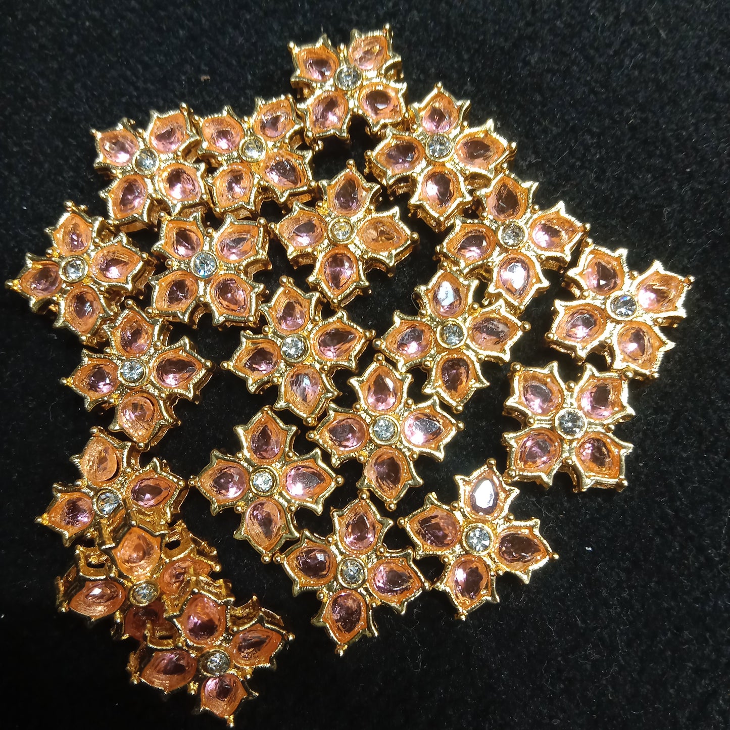 Flower kundan connecters