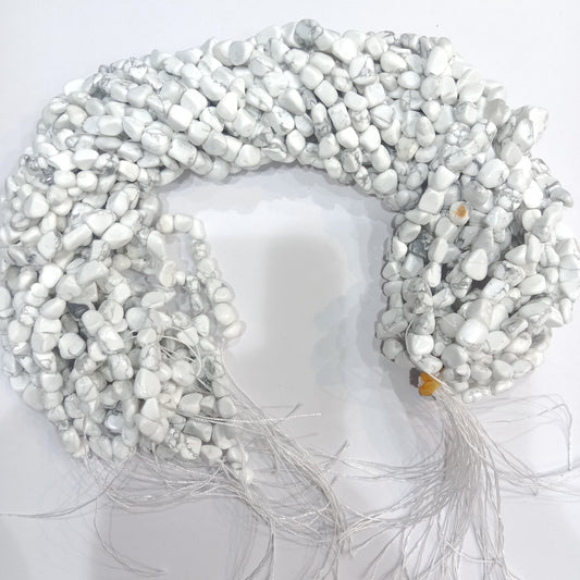 Howlite tumbel stones beads 1 string