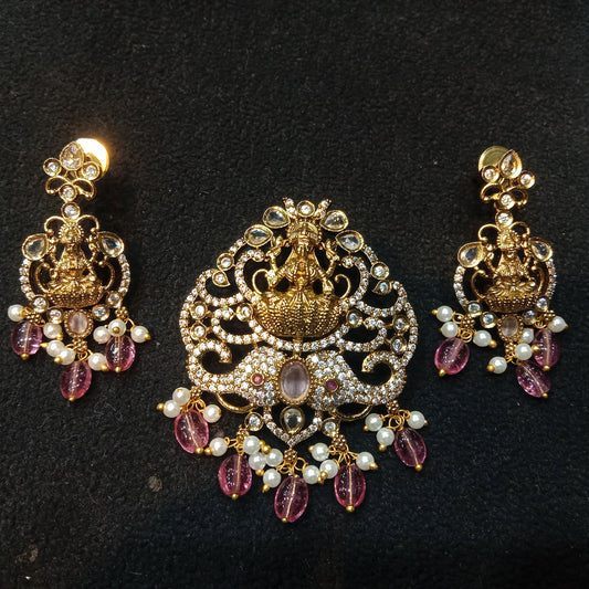 Victorian high quality pendant set with earring pink colour