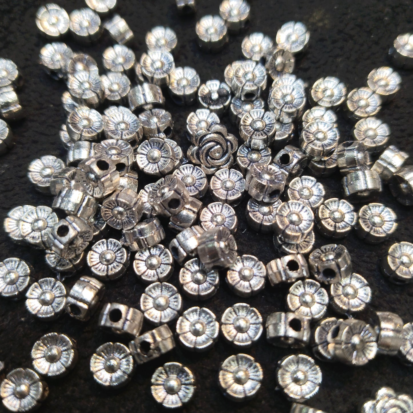 Flower spacers beads silver metal oxidized 1 pkt 100 pcs