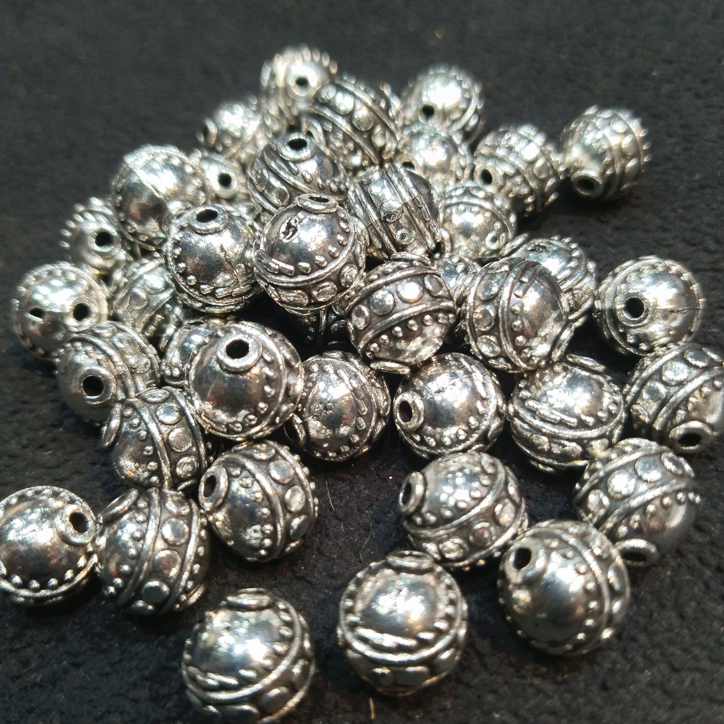 Carving work silver oxidized metal round shape beads 1 pkt 50 pcs