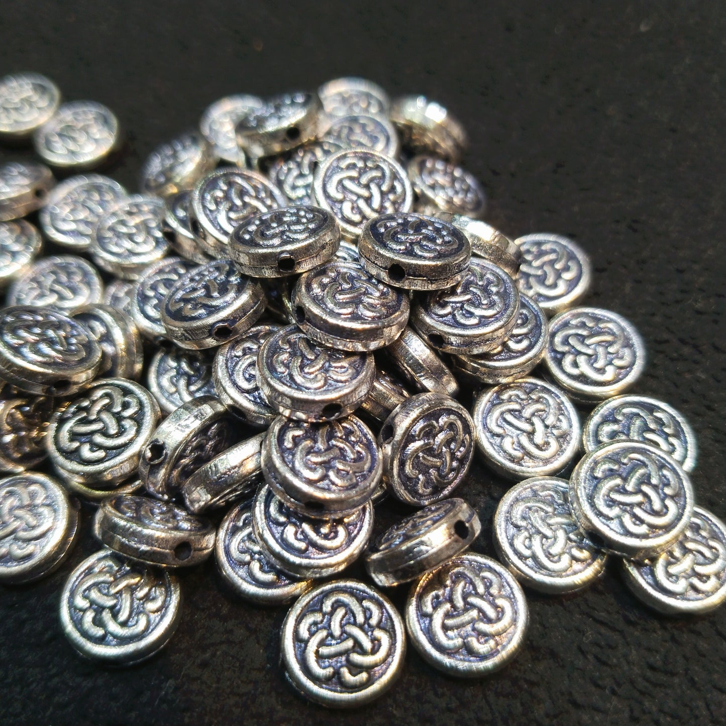 Silver oxidized metal round shape 1 pkt 100 pcs