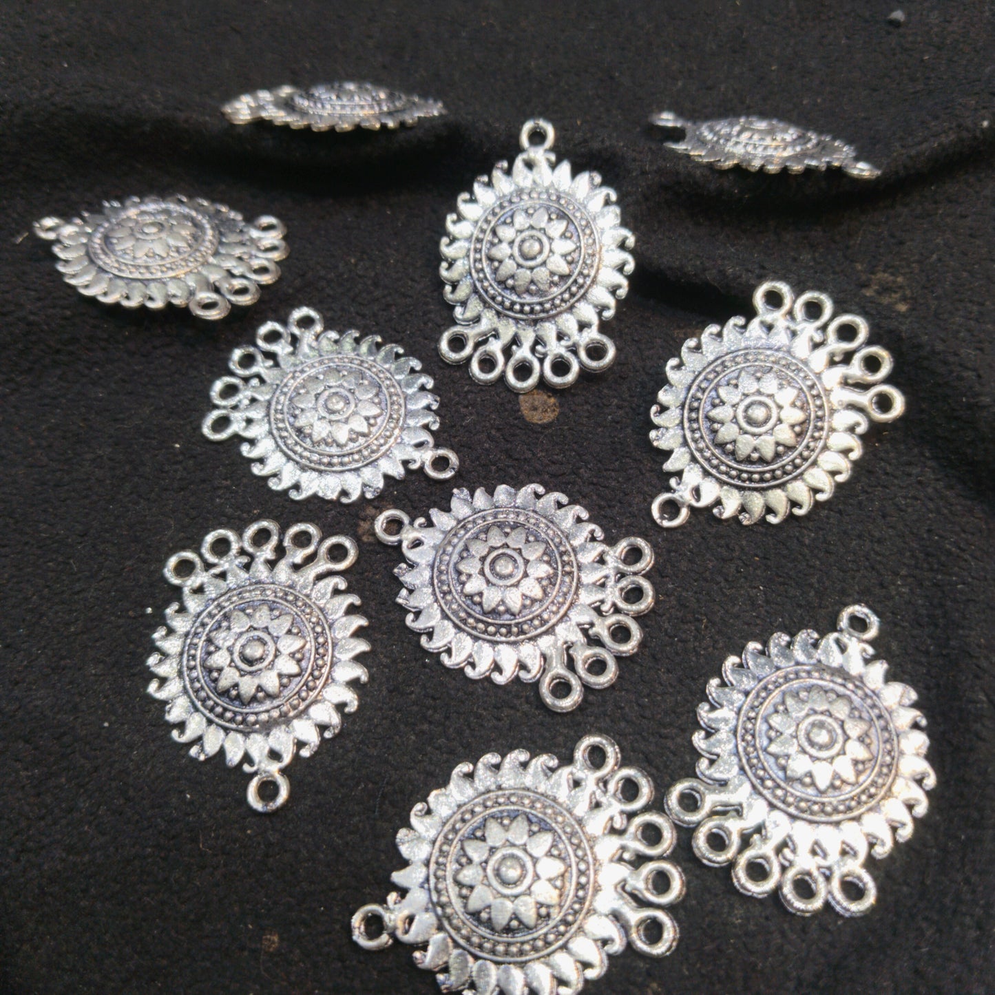 Oxidized silver central flower pendant 40mm 1 pkt 100 pcs.