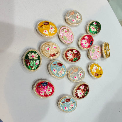 High quality meenakari Kundan 16mm 1 pkt 20 pcs.