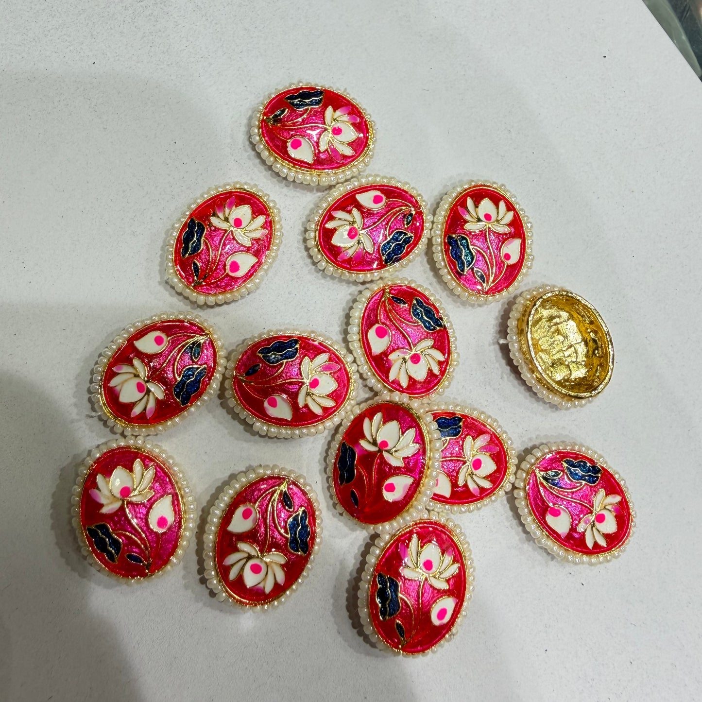 High quality meenakari Kundan 16mm 1 pkt 20 pcs.