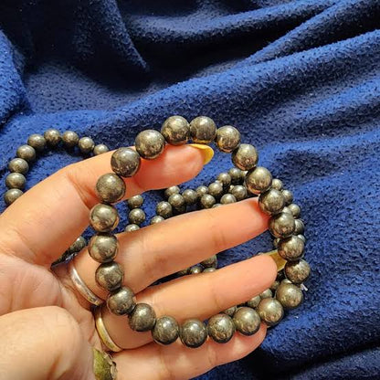 Pyrite high quality round shape 8mm 1 string.