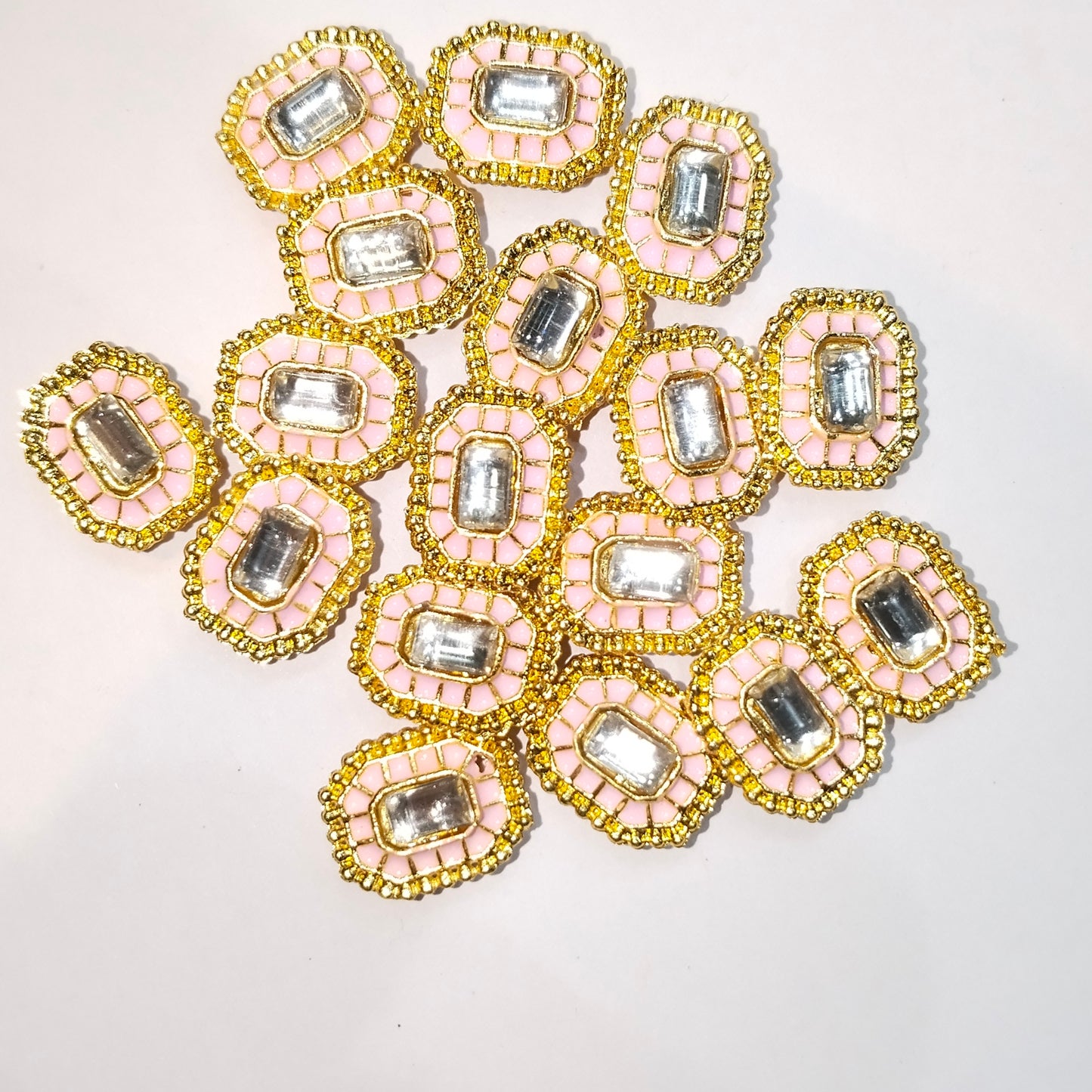 High quality Kundan pendants 12mm 1 pkt 20 pcs.