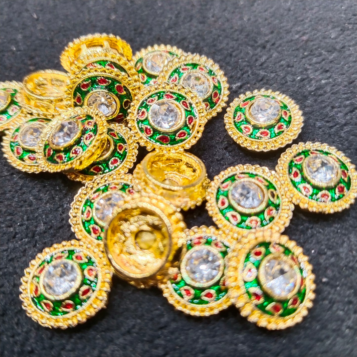 High Quality meenakari Kundan 12mm 1 pkt 20 pcs