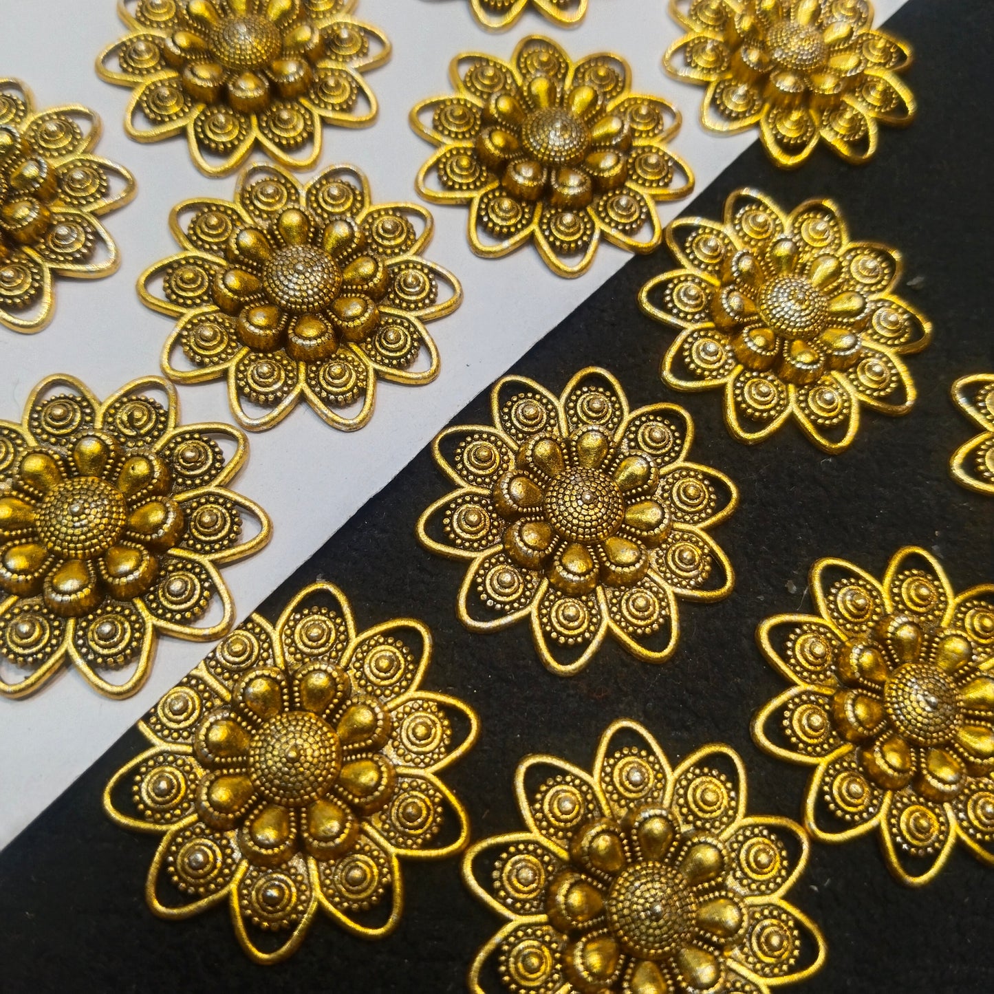 Imitated gold-plated fancy filigree flower medallions 30mm 1 pkt 60 pcs.